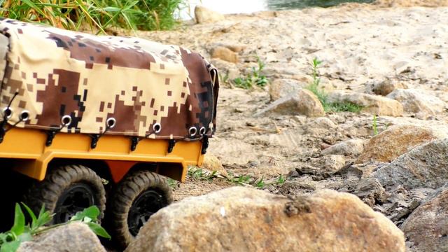 RC Ural 6X6 (Wüsten u.Steppeneinsatz) ,Радиоуправляемый Урал 6Х6 (пустыня и степь) смотреть онлайн