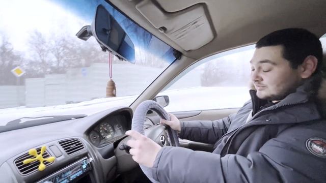 Mazda Familia 2002 - машина за 200 тысяч