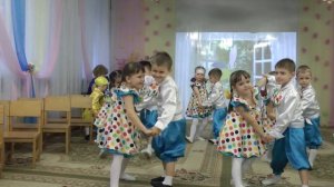 Танец "Мы дочки и сыночки"  на утреннике 8 Марта 2017 в средней группе Муз  рук  Максюта Г  В