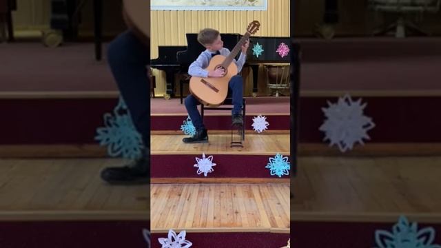 Дурович Дмитрий - Вальс падающих снежинок И.Кузьмицкий смотреть онлайн