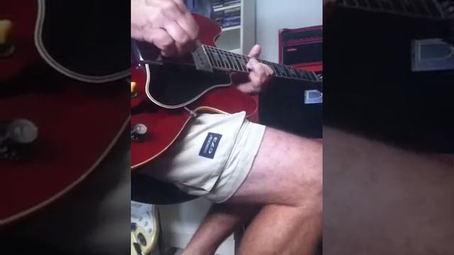 Gibson ES 330 61 смотреть онлайн