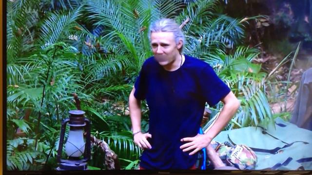 Jimmy Bullard - I'm a celebrity - Bat attack смотреть онлайн