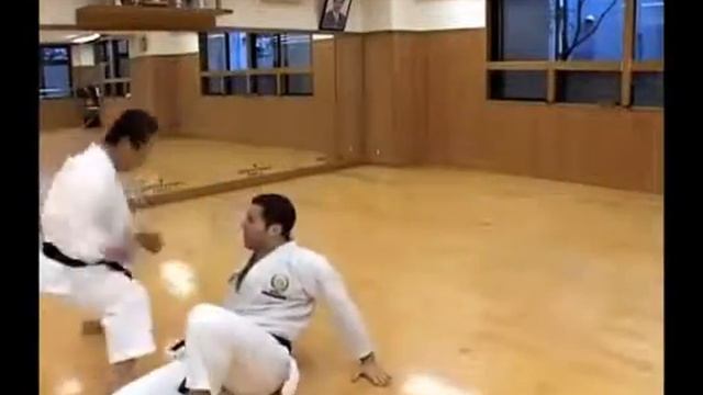 Сэнсэй это тот, кого уважают, кто заслужил уважение смотреть онлайн