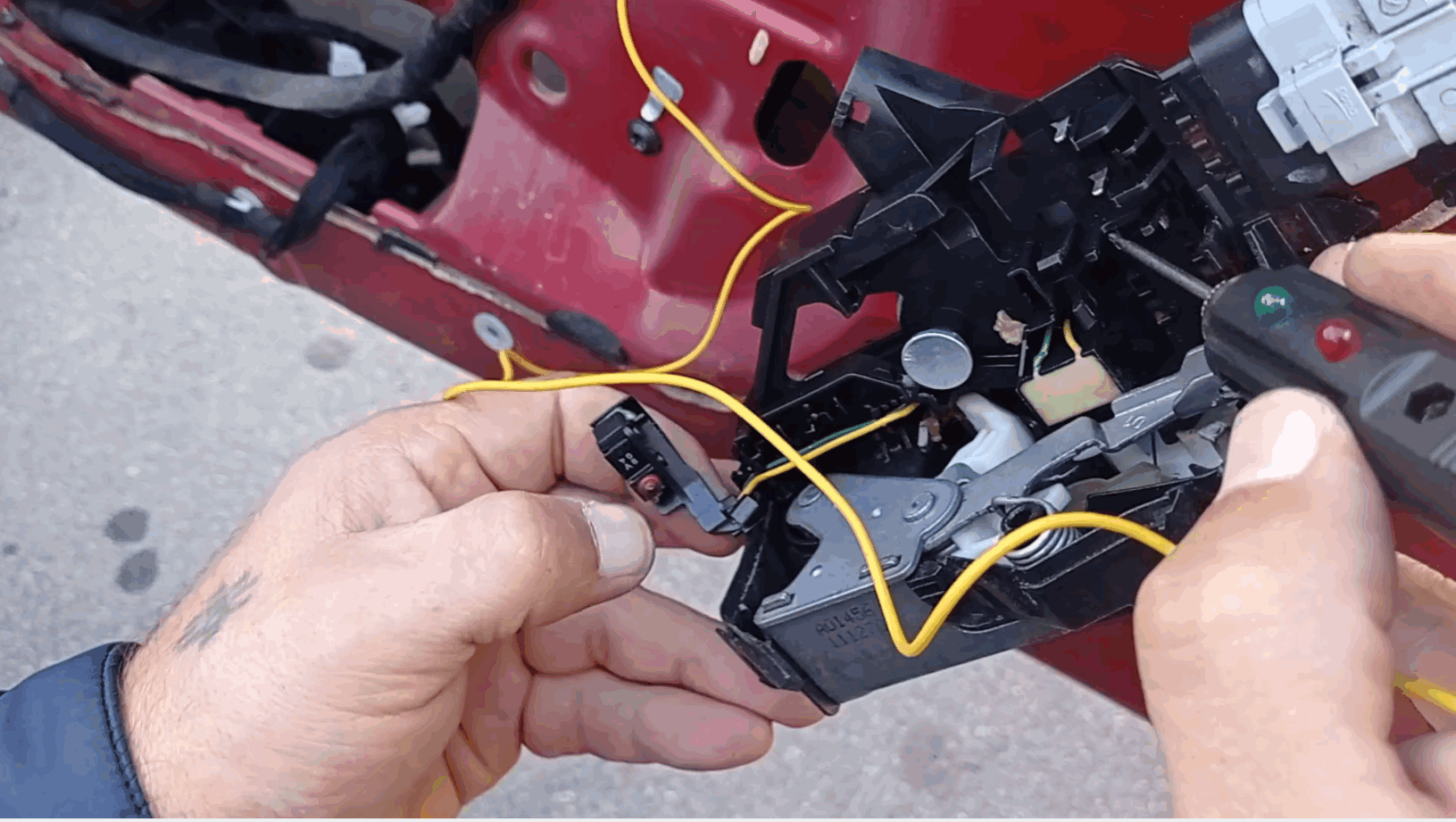 Центральный замок, одна дверь не срабатывает. смотреть онлайн