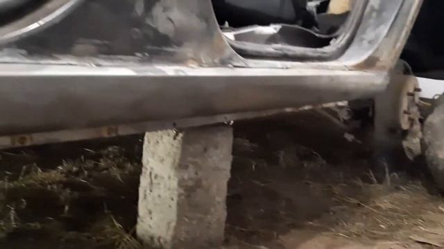 Замена порогов на тойоте своими руками в палатке. смотреть онлайн