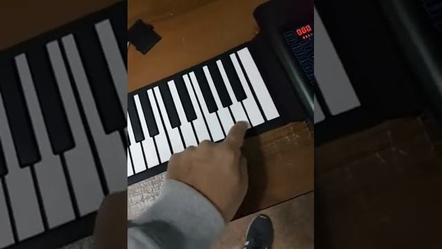 Распаковка гибкого пианино PS88A смотреть онлайн
