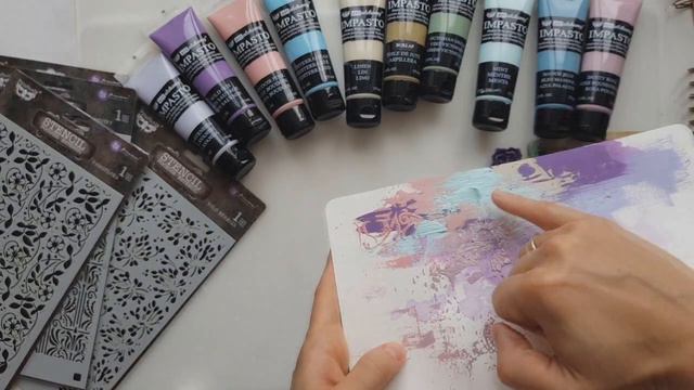 Обзор новых Impasto Paints и трафаретов от Finnabair смотреть онлайн