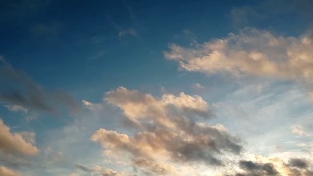 Огненные Облака на закате смотреть онлайн