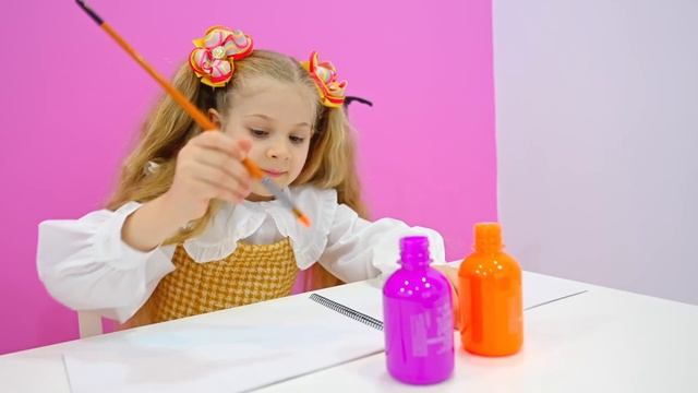 Roma and Diana Back to School stories for kids смотреть онлайн