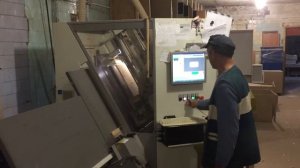 Присадочный станок с ЧПУ на мебельном производстве..