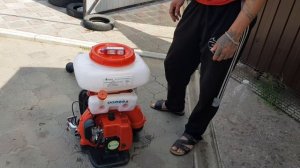 Опрыскиватель бензиновый ОБ-2. Без этого он работать у вас не будет. Обзор.