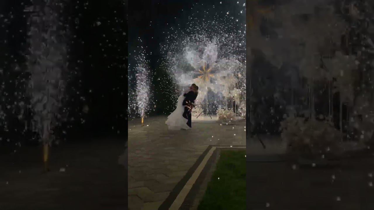 Холодные фонтаны на свадьбу, вертушка в виде цветка, Усадьба Голицыных 2024 смотреть онлайн