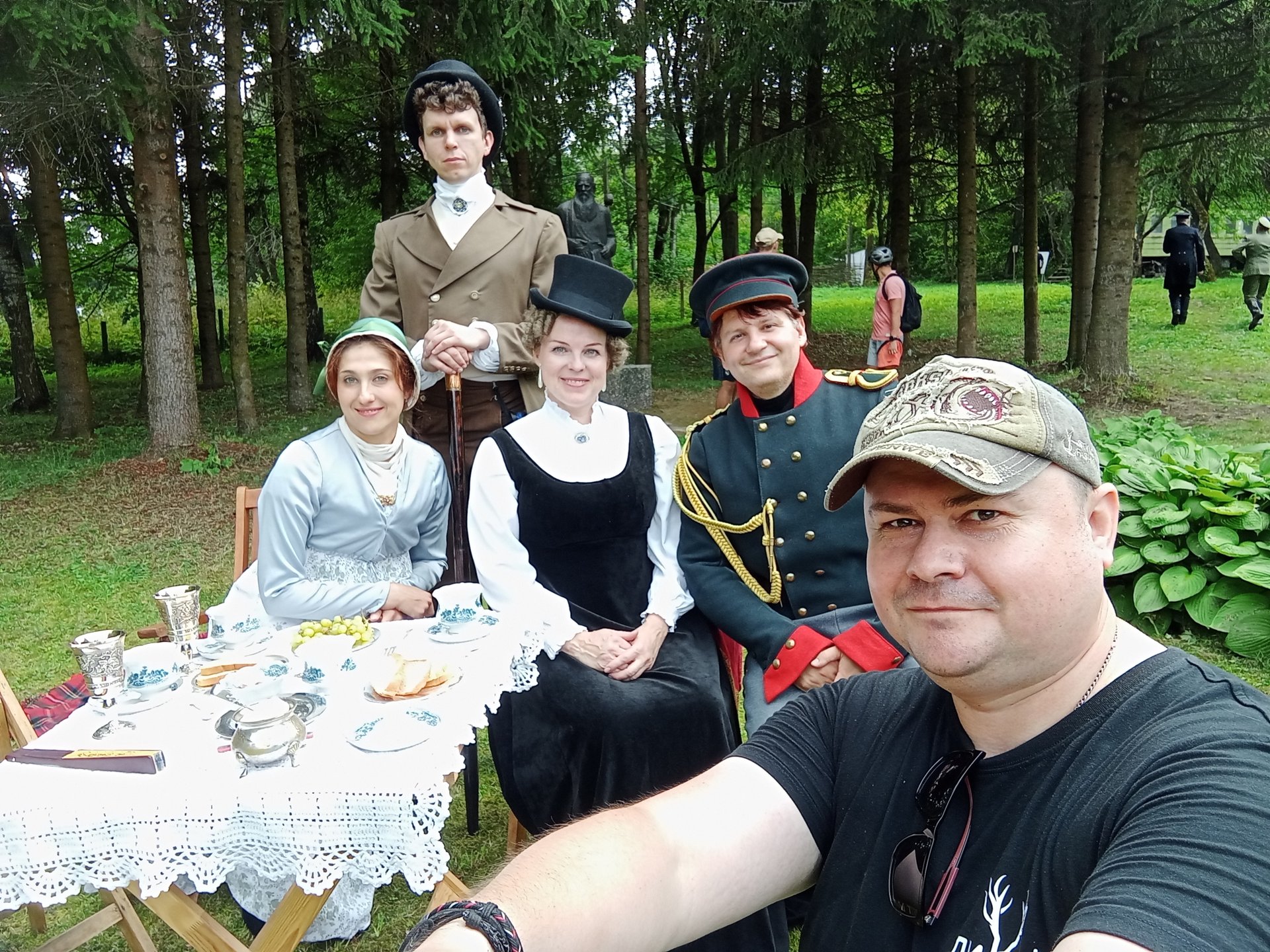 Тур выходного дня с Диким Монахом. Родовое имение Л. Н. Толстого. Реконструкция боя 1812 года.