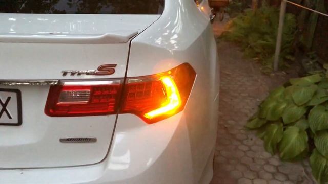 Philips X-treme Vision LED Honda Accord 2012 Spirior taillights смотреть онлайн