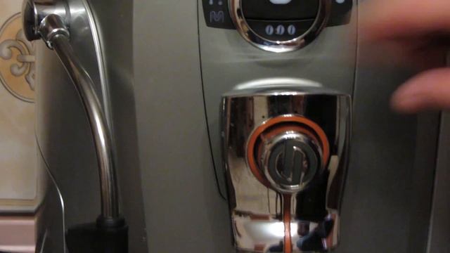 Кофемашина Saeco Talea. Разбираем кофемашины Saeco с дизайном от концерна BMW. смотреть онлайн