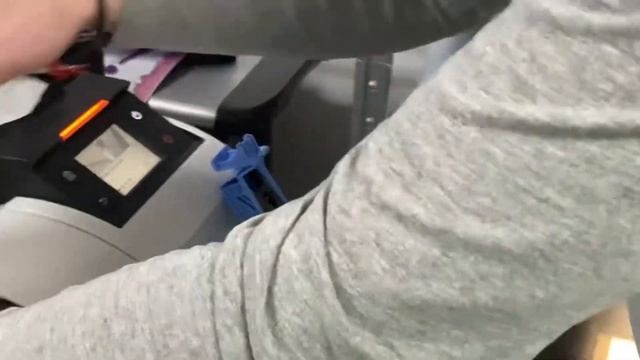 Cum schimbi cerneala la un plotter Canon TM300 ? смотреть онлайн