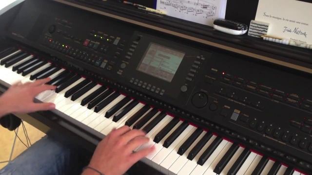 Création Applause (Lady Gaga) reprise piano synthé смотреть онлайн