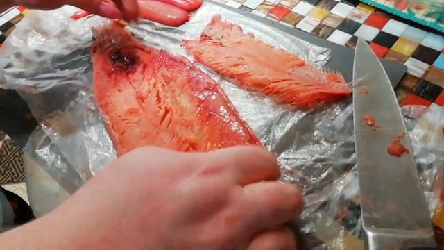 Как разделать и ЗАСОЛИТЬ ГОРБУШУ или любую красную рыбу смотреть онлайн