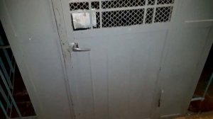 200) Лифт с распашными дверями (Никополь) в здании бывшей швейной фабрики; 0,65 м/с. 2020 год.