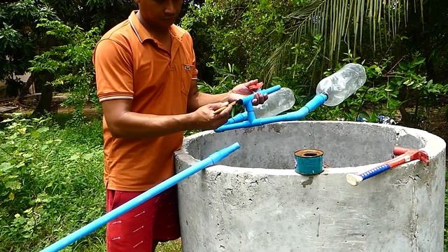 Improvised manual water pump for sprinkler at home life hacked смотреть онлайн