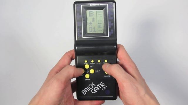 Играть в тетрис как в 90-е - Simba's Brick Game смотреть онлайн