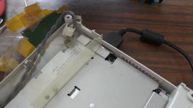 Чистка контактов блока питания Dreamcast смотреть онлайн