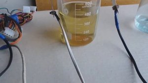 ЭЛЕКТРОЛИЗ ЗАСТРЯВШЕГО ЗОЛОТА ИЗ  РАСТВОРА ЦАРЯ  !