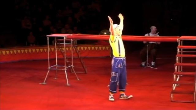 clowns Gerasimenko Applause / Хлопки смотреть онлайн