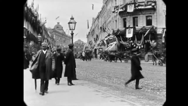 Май 1895 Тверская улица в Москве, Россия смотреть онлайн