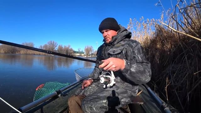 Вот это клёв! Рыбалка после первых морозов в Астрахани смотреть онлайн