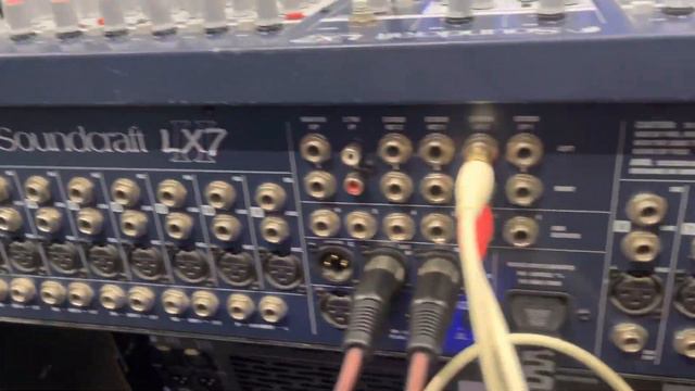 Mixer VIP SOUNDCRAFT LX7II hàng bãi xịn đẹp xuất sắc. Giá quá tốt cho ae sự kiện. Lh 0967851866 смотреть онлайн