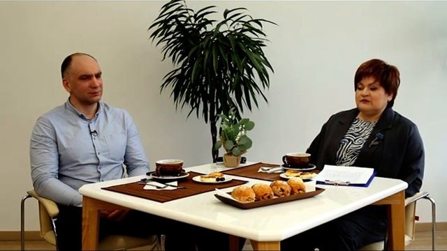 Ведущий геофизик «ТНГ-Геонавигация» Константин Лобанов на завтраке с профсоюзом смотреть онлайн