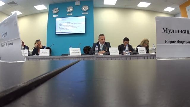 Президент Союза Курортных предприятий Крыма Сорнаков В В  и его Мама