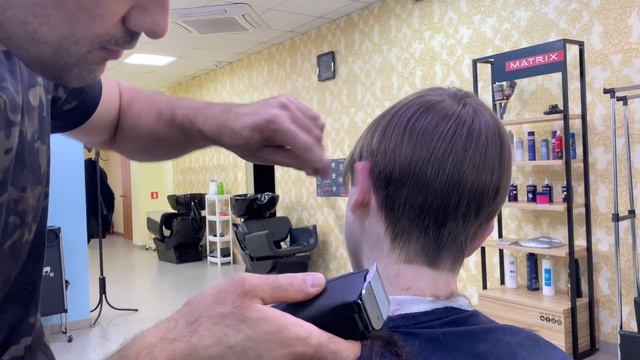 Мужская стрижка 361#быстро#легко?парикмахерская#hairstyle смотреть онлайн
