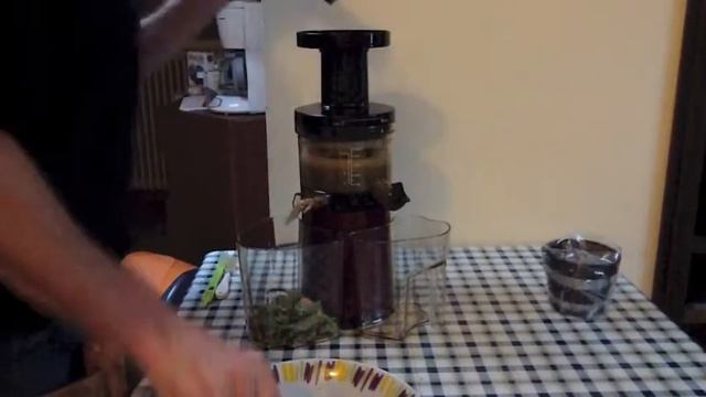 Hurom estrattore смотреть онлайн