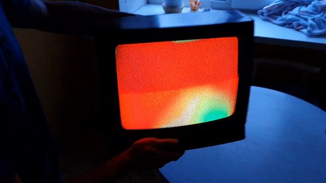 Телек реагирует на поле планеты=) смотреть онлайн