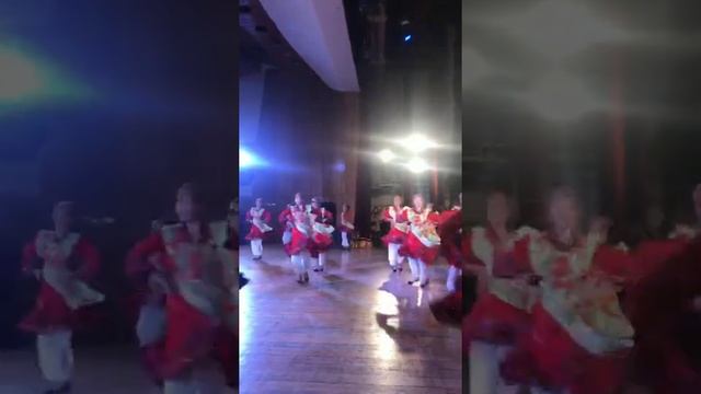 Шаттык Татарский танец Подписывайтесь на канал ⬇️ #100 #1k #youtube #dance #live смотреть онлайн