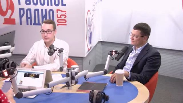 Андрей Тяжельников и Павел Савчук в «Вечернем шоу Аллы Довлатовой» смотреть онлайн