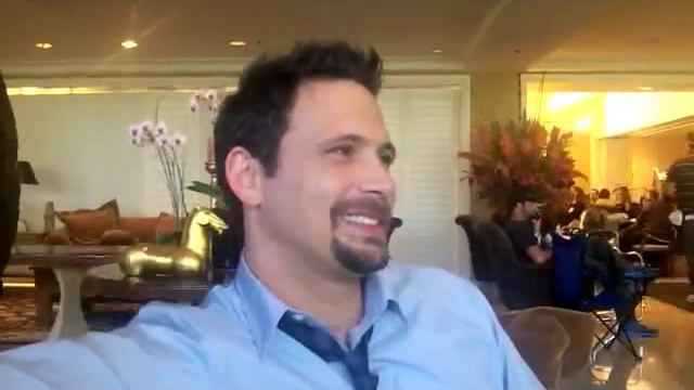 SUBURGATORY: Jeremy Sisto teases "Charity Case" смотреть онлайн