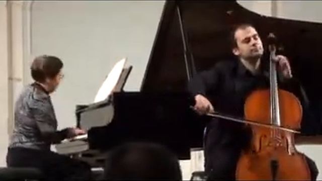К ДЕБЮССИ ОЧЕНЬ МЕДЛЕННЫЙ ВАЛЬС ДЛЯ ВИОЛОНЧЕЛИ И Ф НО ЭМИН МАРТИРОСЯНВИОЛОНЧЕЛЬ И НАТАЛЬЯ ЮРЫГИ смотреть онлайн
