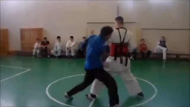 Елементи техніки спортивного карате смотреть онлайн