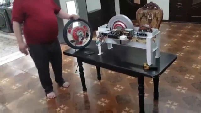 Установил Вечный Двигатель на Велосипед Изобретатель из Узбекистана смотреть онлайн