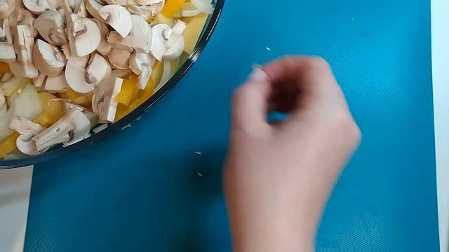 Как приготовить куриные ножки с картофелем в духовке. Простой рецепт смотреть онлайн