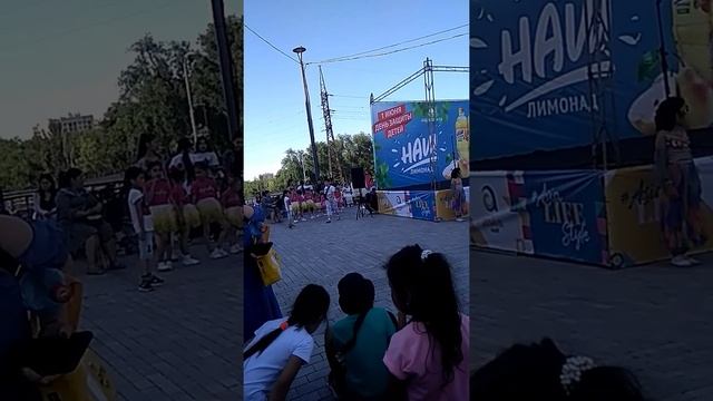 Все танцы 1 июня ( Начало это Аня ) Было выступление Азия молл 1 июня 2021 смотреть онлайн