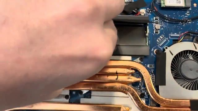 2023 MSI BRAVO 32GB RAM UPGRADE смотреть онлайн