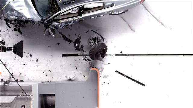 2014 Volvo S80 driver-side small overlap IIHS crash test смотреть онлайн