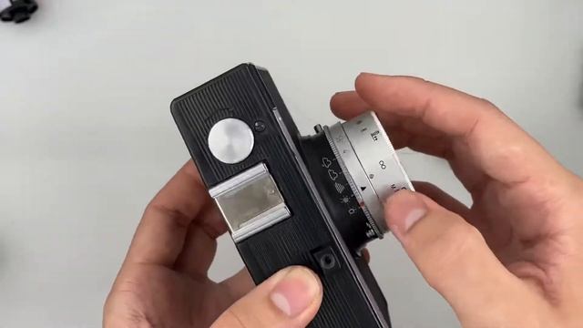 Cmeha Smena 8M USSR Russian Film Camera 35mm How to use/ Guide/ Review/ Tutorial/ Rewind смотреть онлайн