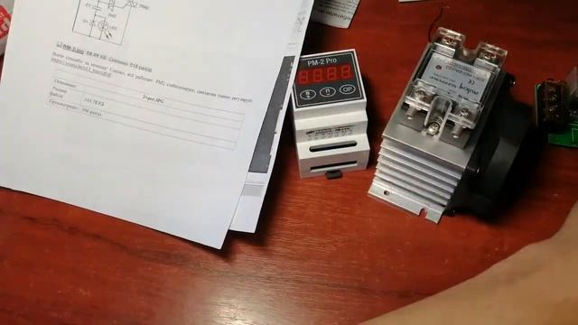 Цифровой высокоточный регулятор-стабилизатор мощности 