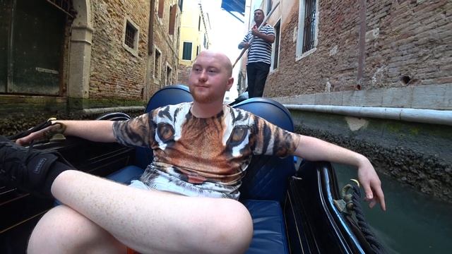 Venice SUCKS! смотреть онлайн