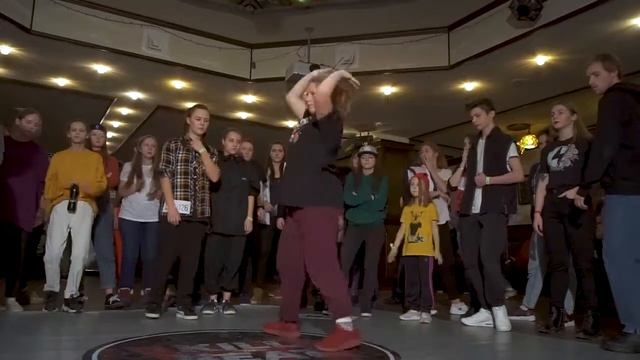 ИЛЬЯ vs АРИНА vs АНЯ | SEMI FINAL HIP HOP JUNIORS | KILL THE BEAT 7 смотреть онлайн